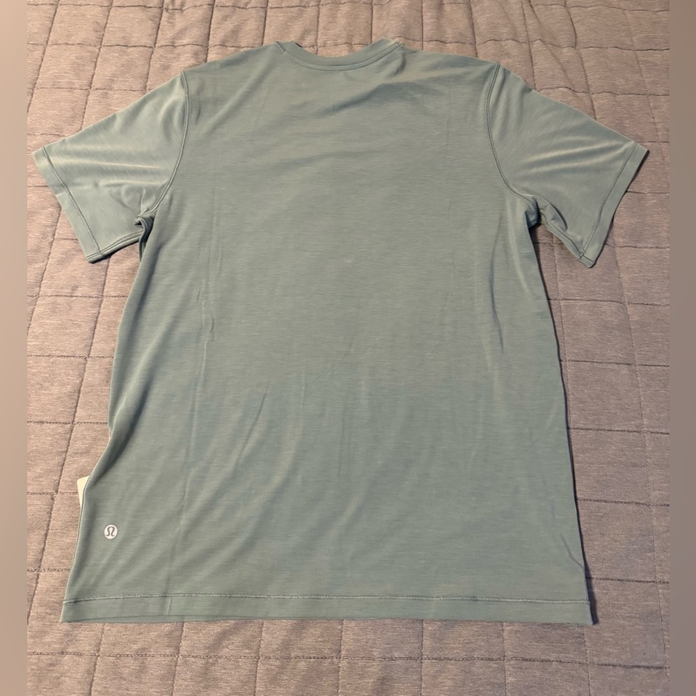 Lululemon - Jersey Training Short Sleeve - Size 6